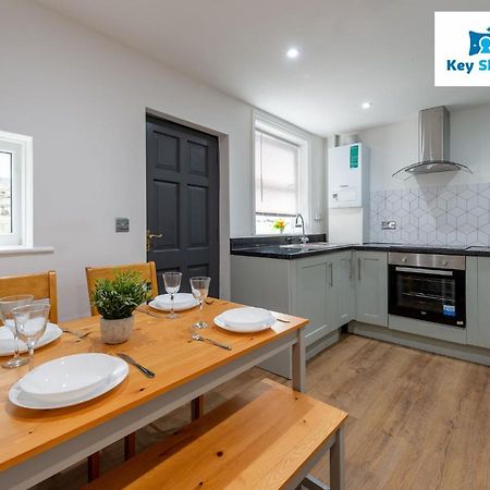 Five Bedroom Spacious Modern House By Keysleeps Short Lets Workington Lake District Beach Zewnętrze zdjęcie